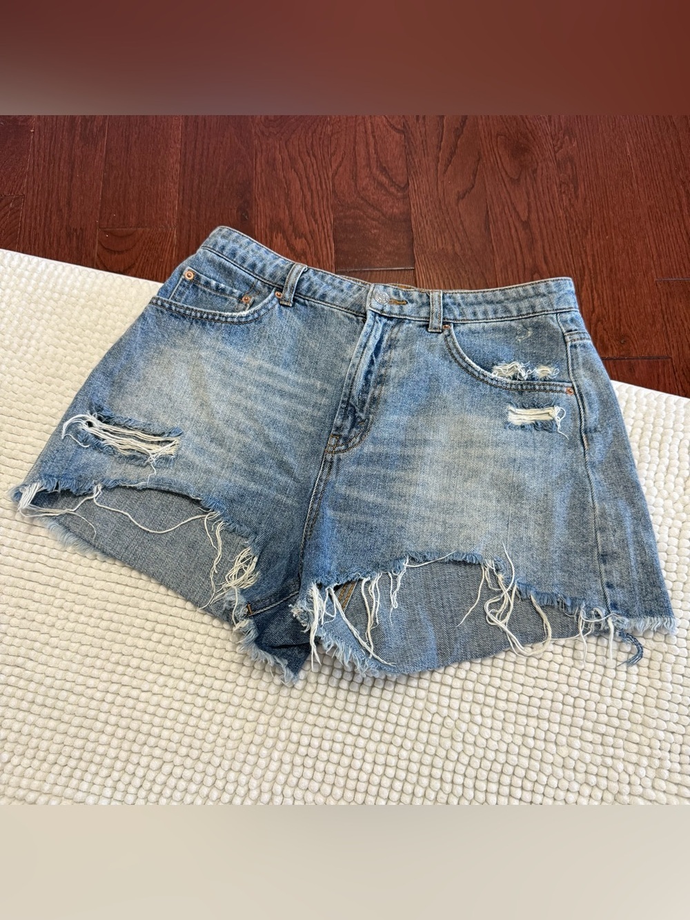 Wild Fable High Rise Blue Denim Jean Shorts Women’s Size 8